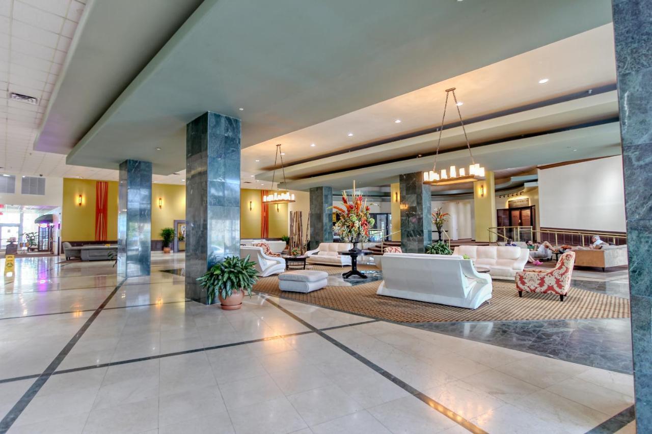 Deluxe Studios And Apartments At The Casablanca Маями Бийч Екстериор снимка